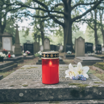 tételeket LED-es sírlámpa időzítős temetői gyertyával elempiroshoz H12,5cm