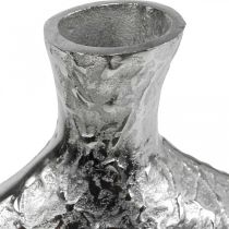 tételeket Dekoratív váza fém kalapált virágváza ezüst 24x8x27cm