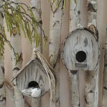 Dekoratív madárház fából készült dekoratív fészkelő doboz természetes kéreggel fehérre mosott H23cm sz.25cm