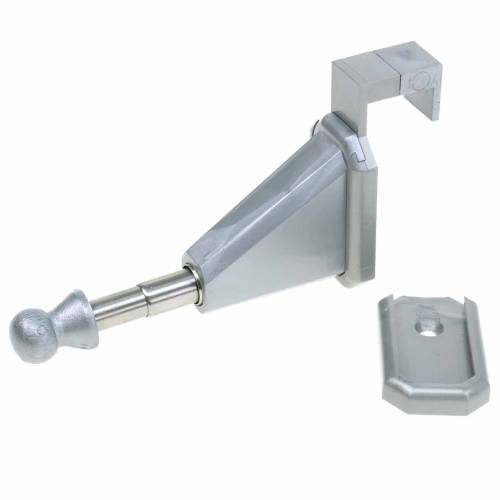 Ajtókampók és ablakkampók ezüst ablakkoszorú lóg