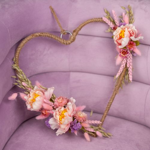 DIY doboz szívdíszítő hurok bazsarózsával és szárított virágokkal rózsaszín 33cm