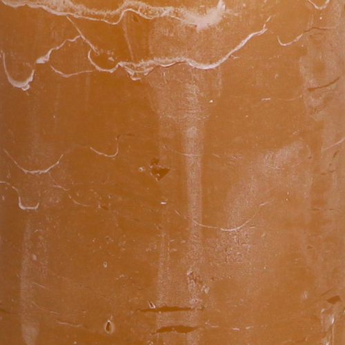 tételeket Egyszínű karamell színű oszlopgyertyák 60×80 mm, 4 darabos készlet, elegáns gyertyák dekorációhoz és otthonossághoz