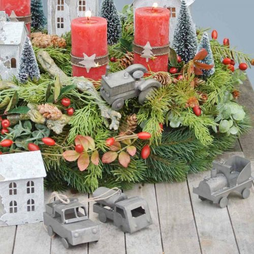 tételeket Járművek fém akasztható válogatva 9-10cm 4db