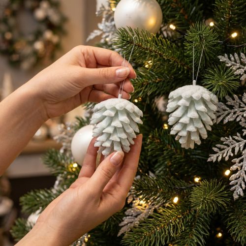 tételeket Fenyőtoboz díszítő kúp fehér 7cm 6 db