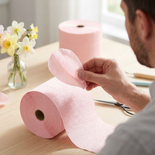 Virág krepp világos rózsaszín W10cm grammsúly 128g/nm L250cm 2 db | Floristik24.hu