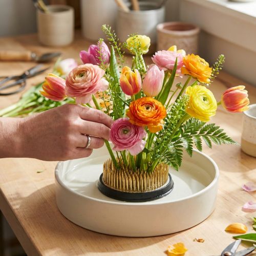Plug-in sün Kenzan kerek virágos sündisznó ezüst sárgaréz Ø60mm | Floristik24.hu