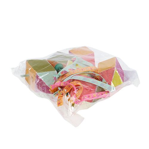 Fából készült fogas madárház 7x3x3cm színes 6db | Floristik24.hu