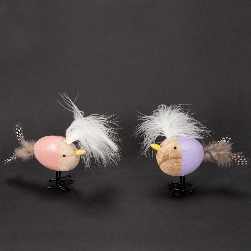 tételeket Dekoratív fa madár tollakkal és színes testtel asztaldísznek, 10 cm, 6 darab