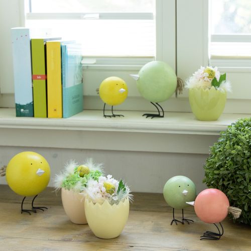 tételeket Dekoratív csirkefigurák, mint vidám tavaszi és húsvéti látványosságok, 12 cm, 3 darab