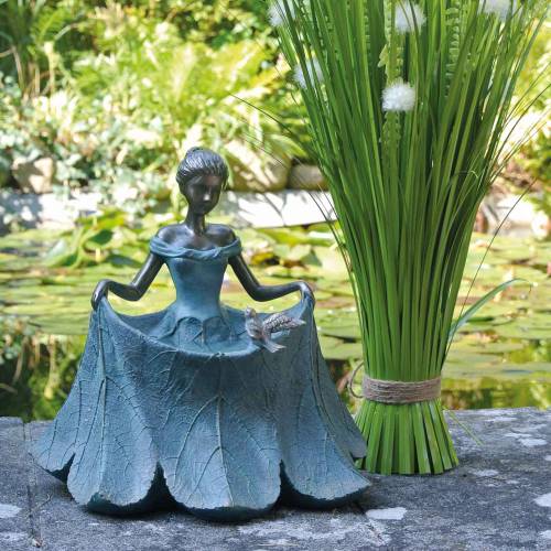 Madárfürdő kerti figura lány virágos ruhában H33,5cm