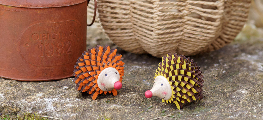 Bagoly és sündisznó figurák