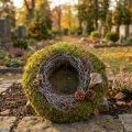 Mohakoszorú, díszes koszorú, zöld moha egérfülmohával, natúr, Ø30cm | Floristik24.hu