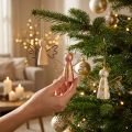 Karácsonyi angyal fa dekoráció arany díszakasztó 9×3×7,5cm 6 db | Floristik24.hu