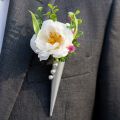 Esküvői kitűző mágnessel, matt ezüst 7cm | Floristik24.hu