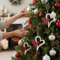 Szív medál fából piros, fehér 8cm 24 db | Floristik24.hu